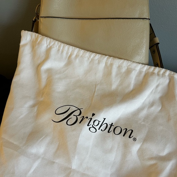 Brighton Interlok Bucket bag - Picture 3 of 5